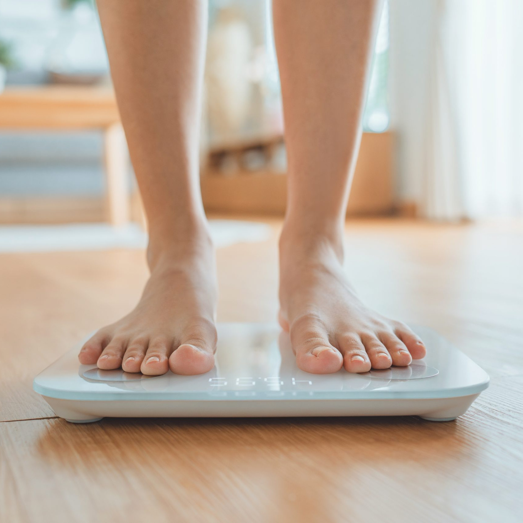 Steroid injection, Woman,Feet,Standing,Weighing,Scales,,Female,Checking,Bmi,Weight,Loss.